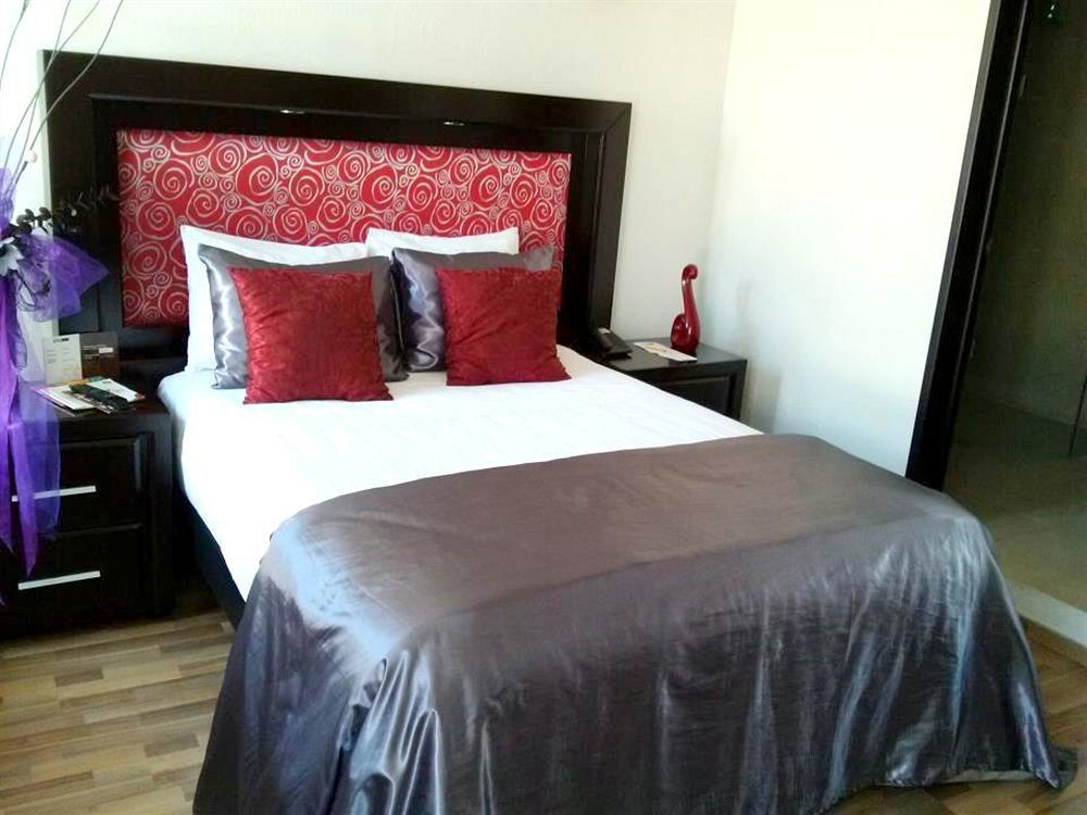 M Hoteles Concepto Μορέλια Εξωτερικό φωτογραφία